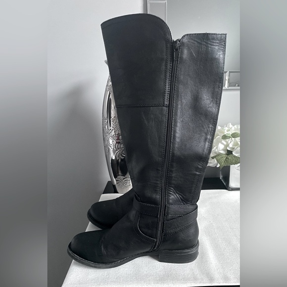 G by GUESS Knee High Moto Boots - Picture 4 of 10